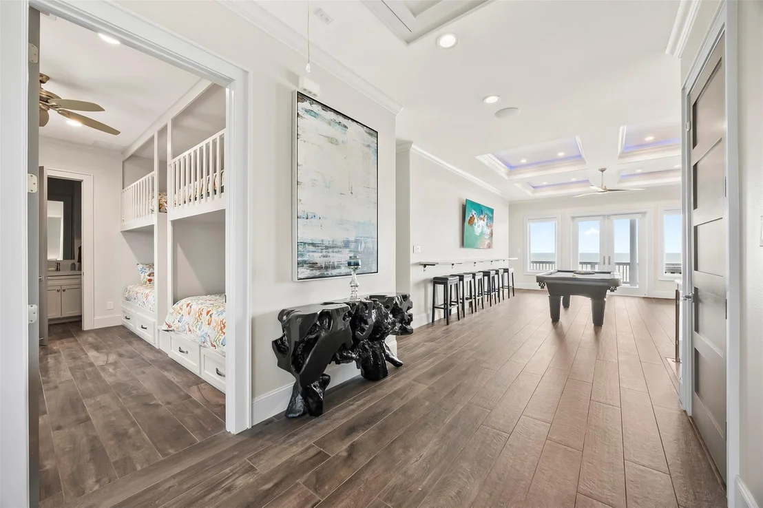 Photo of 11707 Beachside