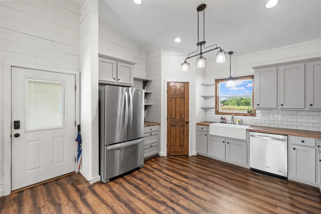 Photo of 1121 Pelican Road