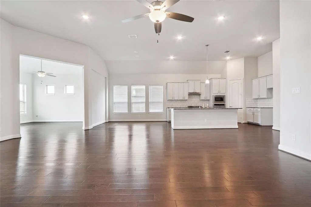 Photo of 6422 Tiburon Lakes Drive