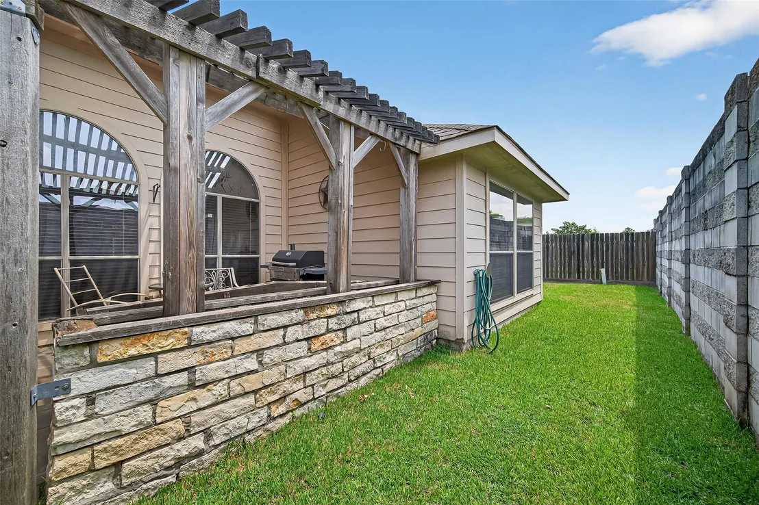 Photo of 16827 Newlight Bend Drive