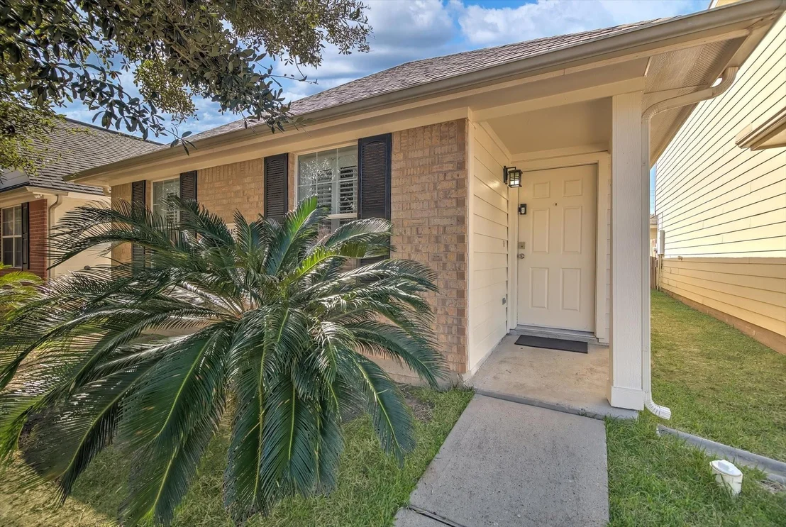 Photo of 6445 Mountain Pines Lane