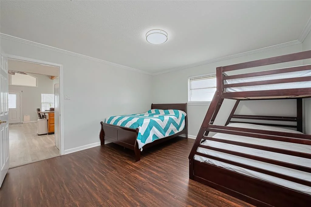 Photo of 210 Sampan Drive