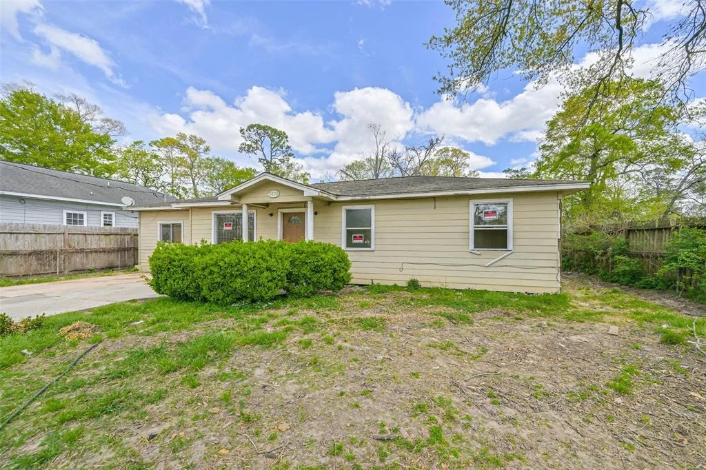 Photo of 9230 Lanewood Drive