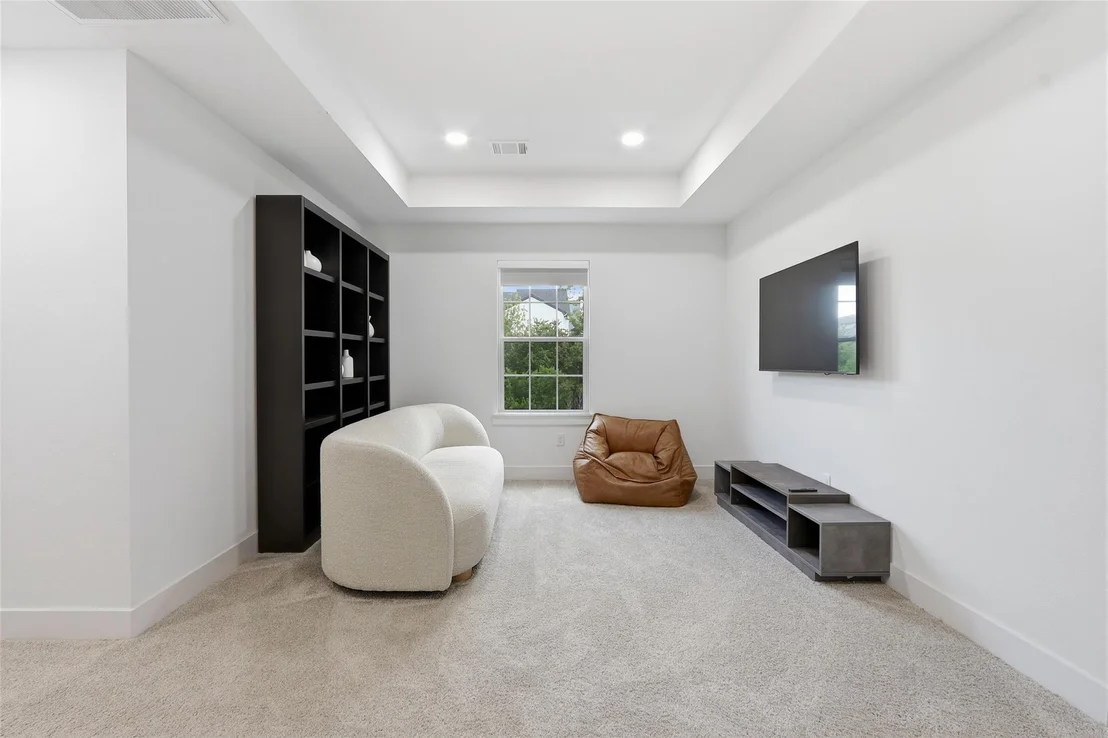 Photo of 6747 Peerless Street