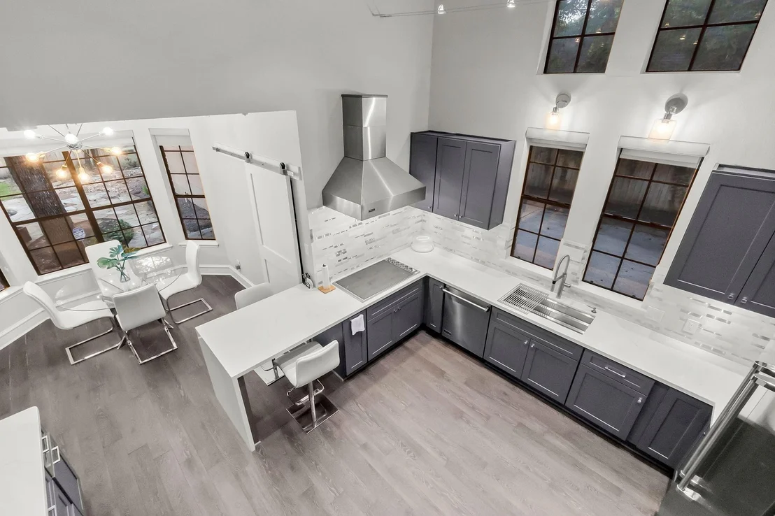 Photo of 122 E Placid Hill Circle