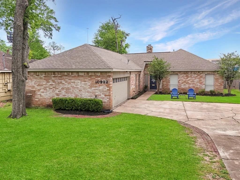 Photo of 10922 Lasso Lane