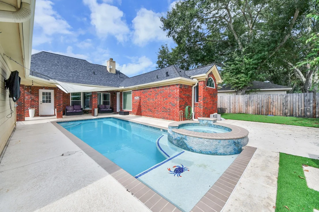 Photo of 622 Fernglade Drive