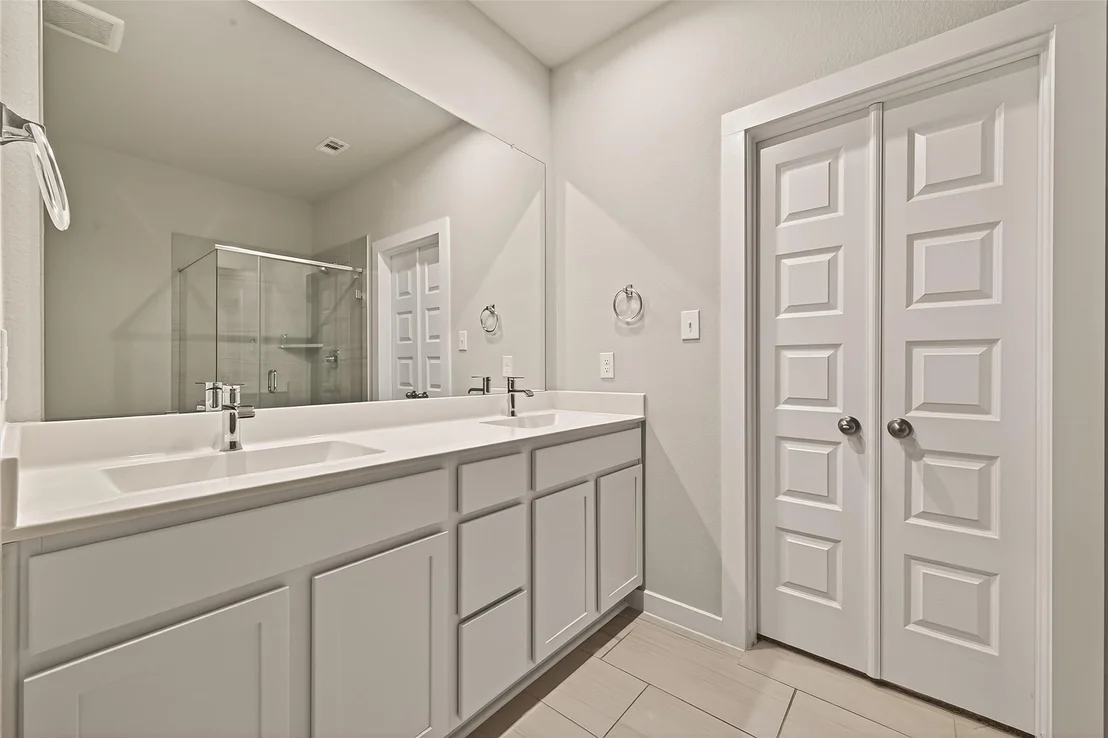 Photo of 2922 Valeria Drive