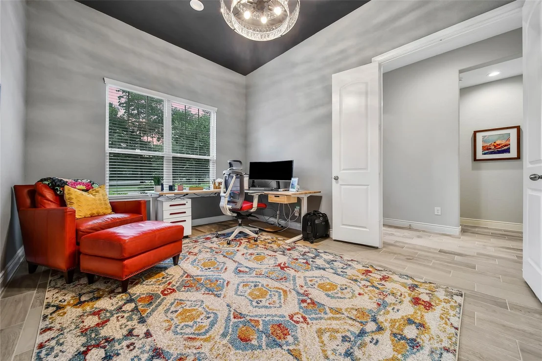 Photo of 280 Dawn Brook Lane