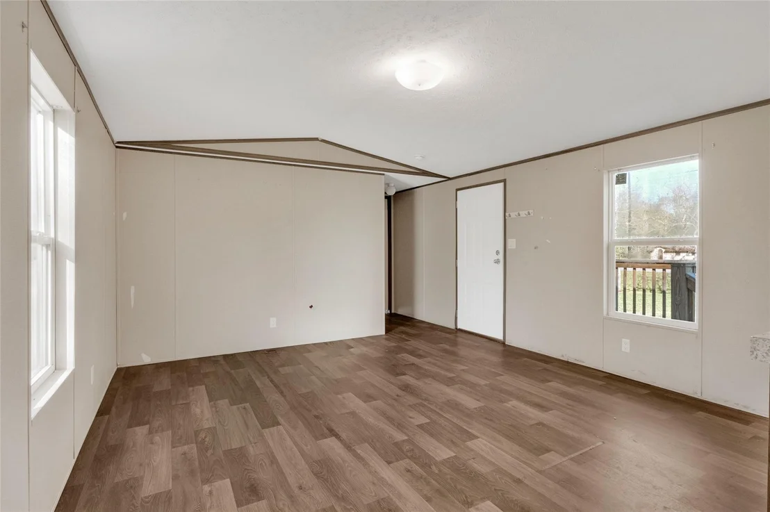 Photo of 10677 County Road 743