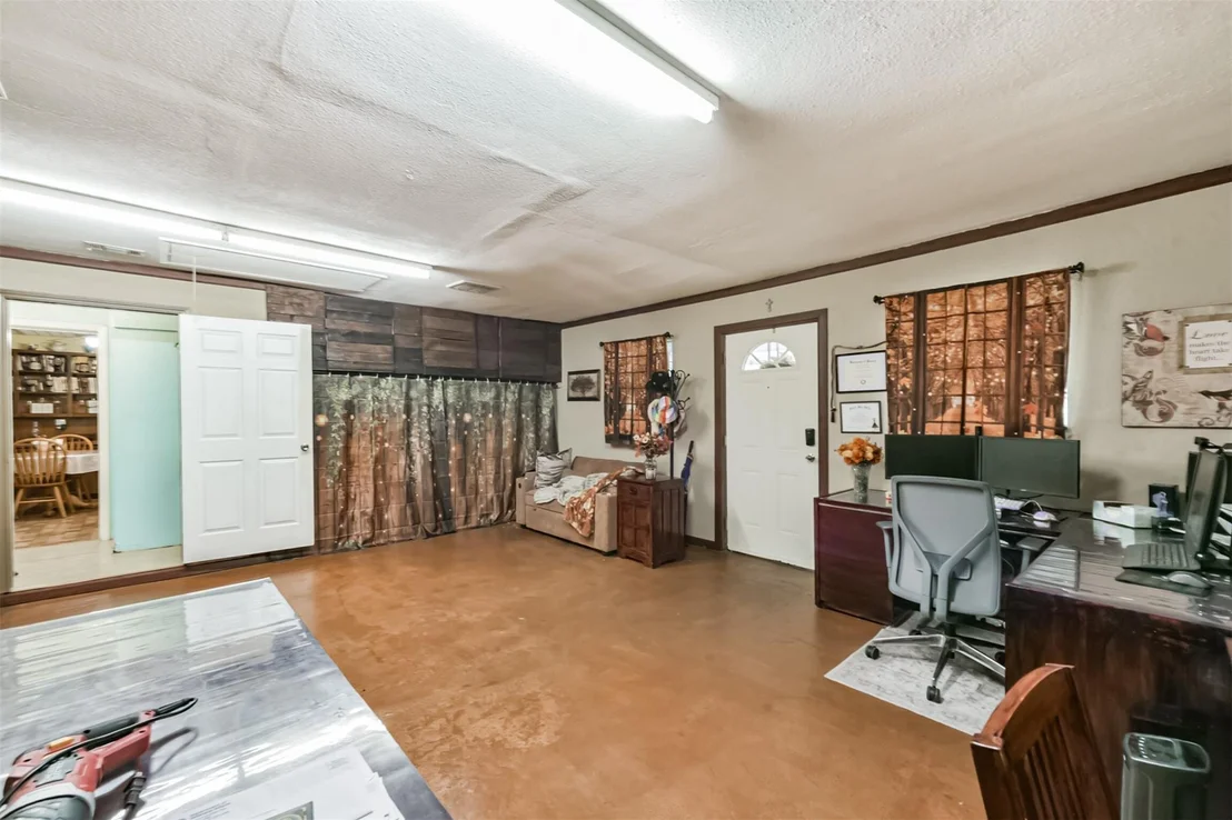Photo of 17041 Live Oak Circle