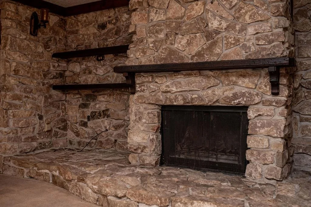 Photo of 587 Seakist Road