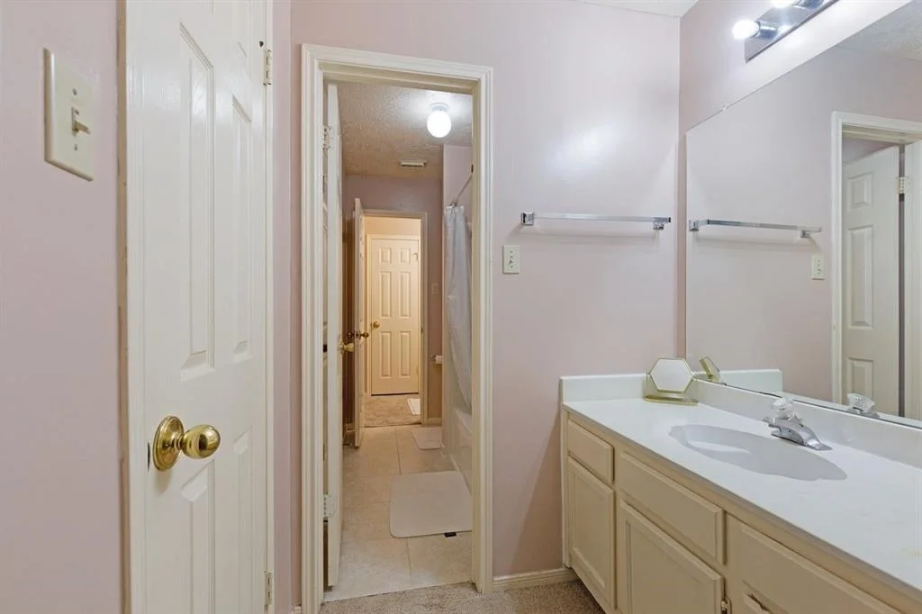 Photo of 6802 Elmscott Drive