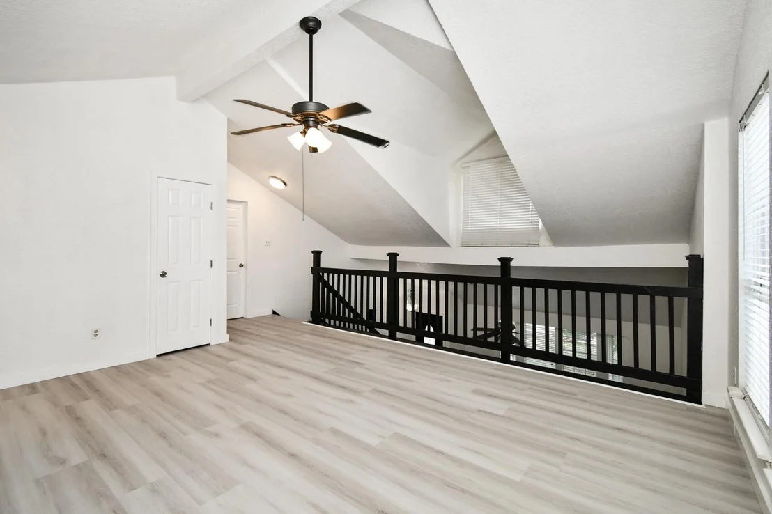 Photo of 19618 Coppervine Lane