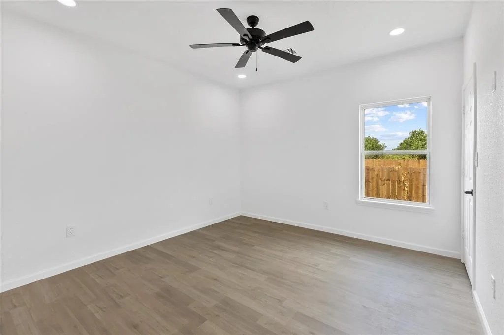 Photo of 1320 Road 5701