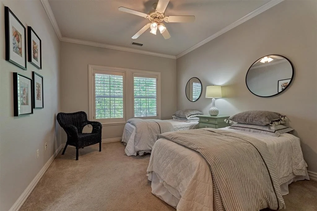 Photo of 11 E Thymewood Place