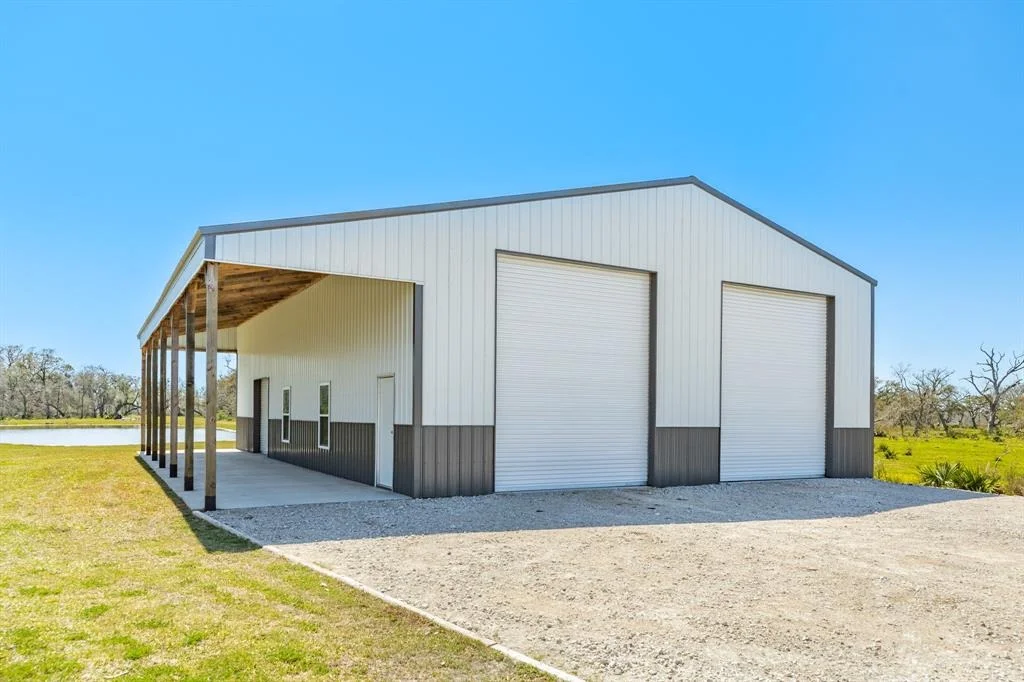 Photo of 7827 County Road 400