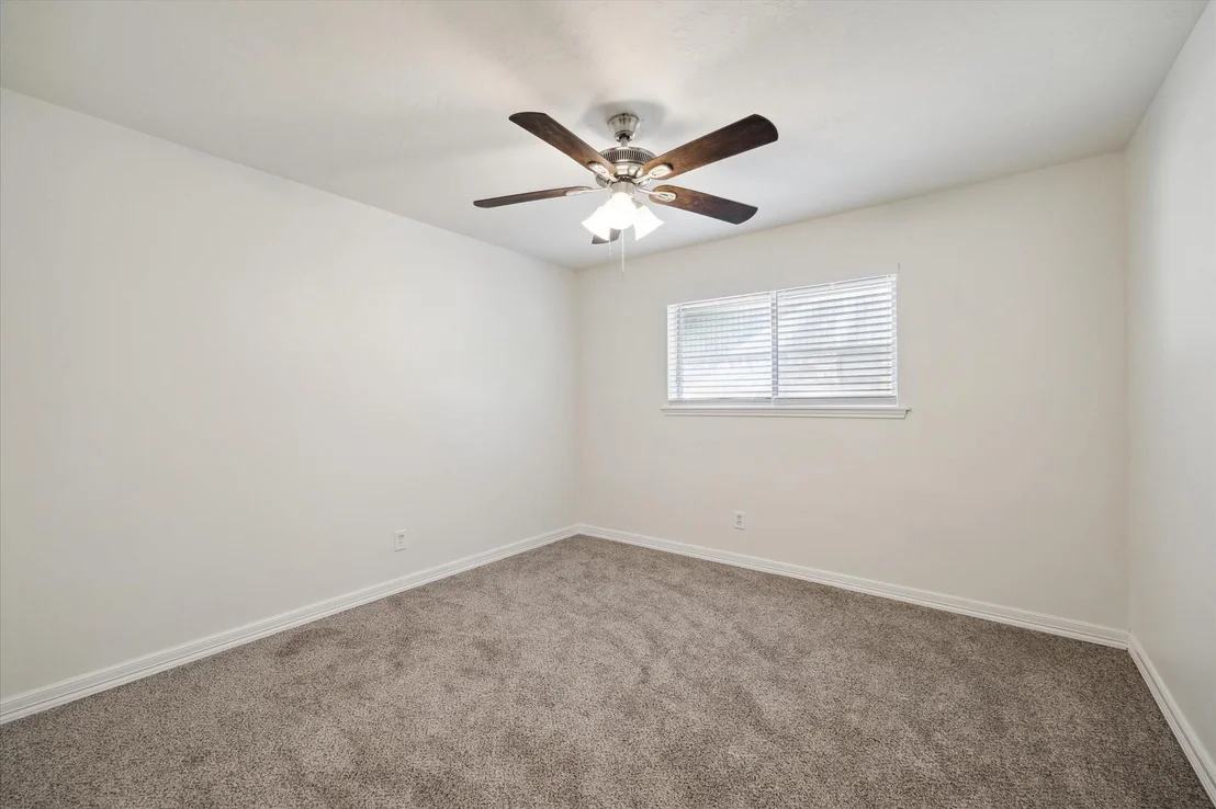 Photo of 25402 Lynbriar Lane