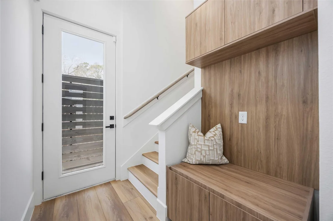 Photo of 322 Janisch