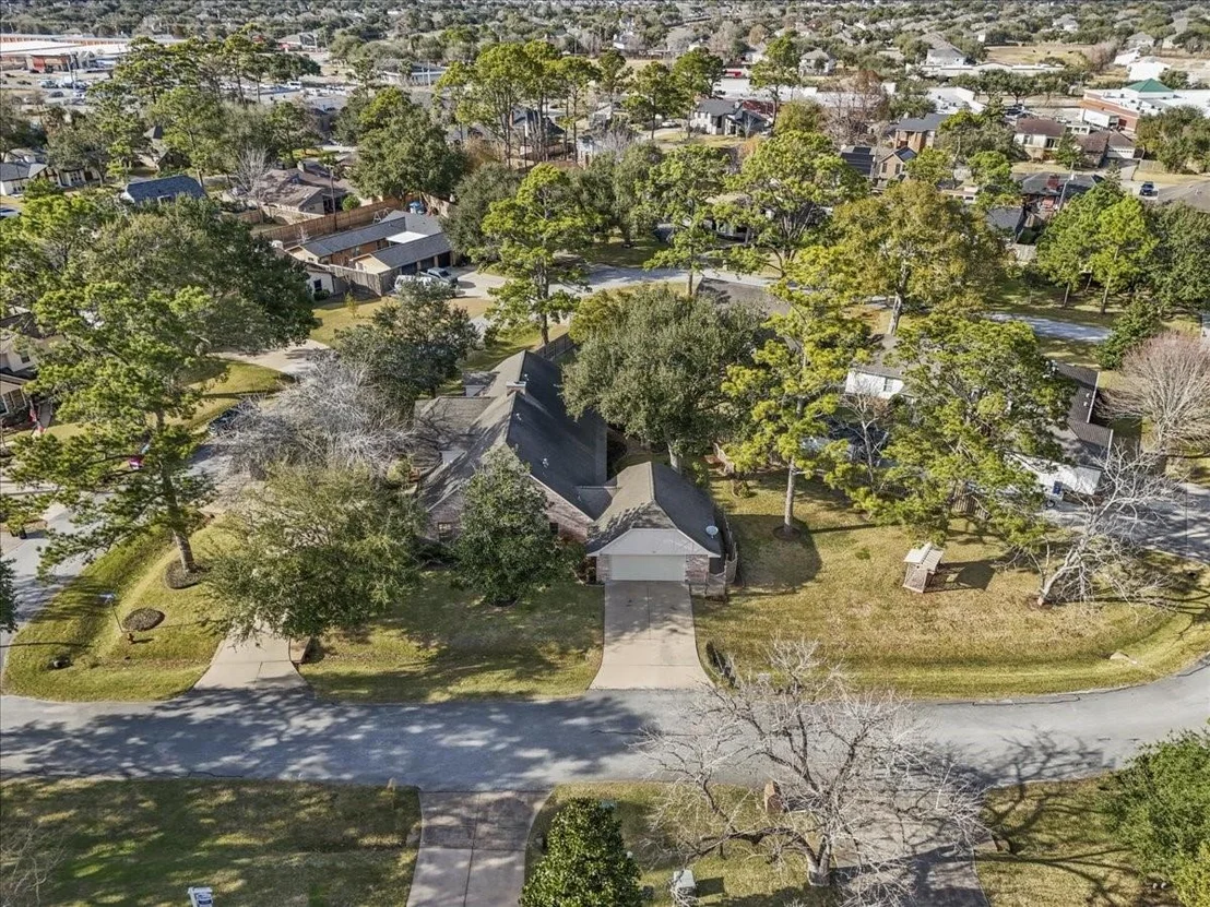 Photo of 710 Bayou Crest Circle