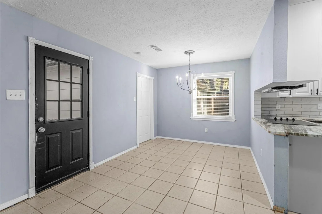 Photo of 8118 Oak Moss Drive