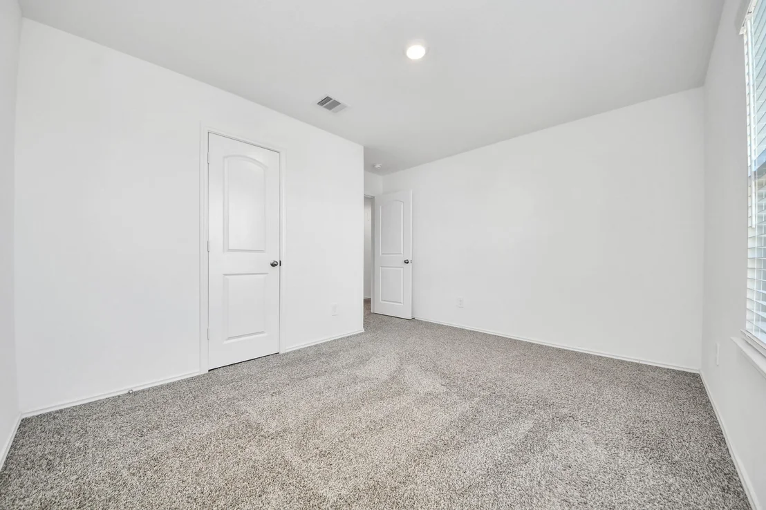 Photo of 5122 Hedgerose Lane
