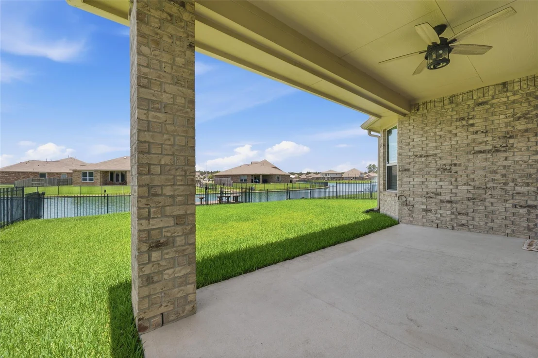 Photo of 3747 Lake Bend Shore Drive