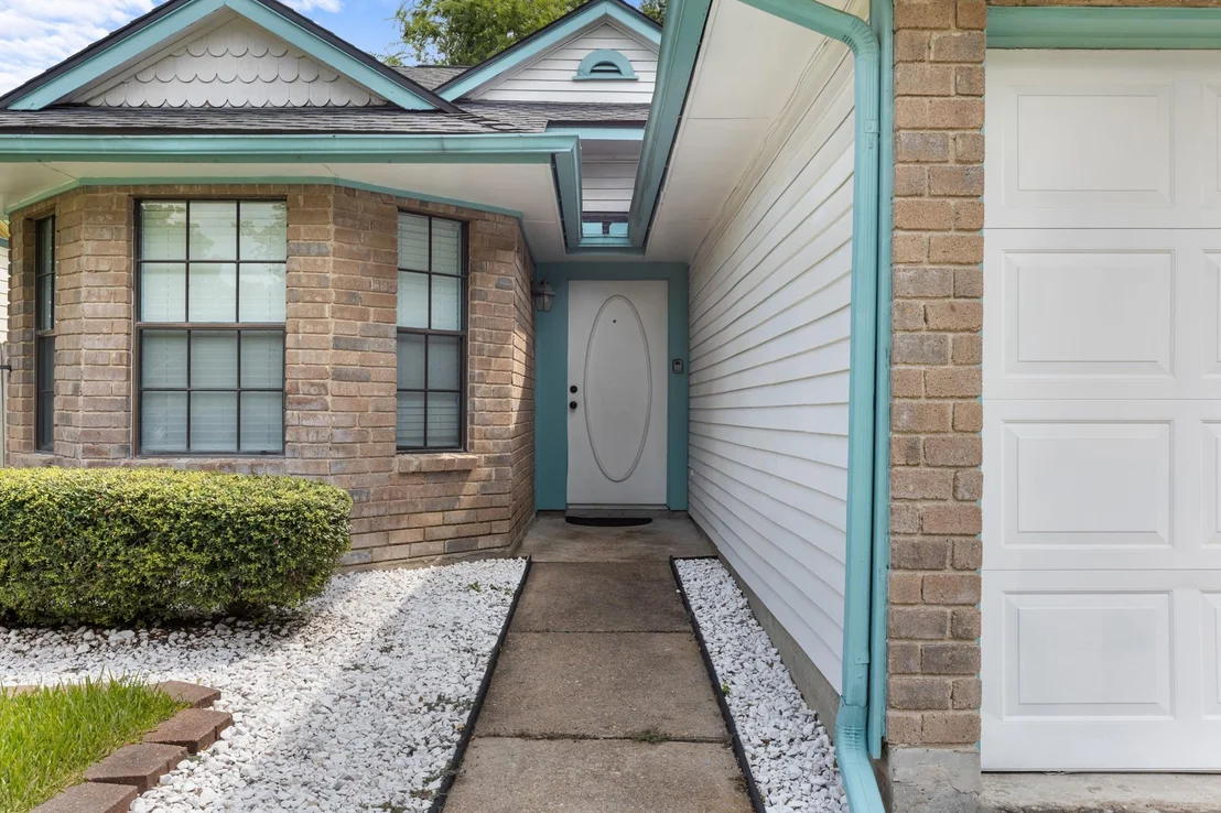 Photo of 20239 Linden Tree Drive