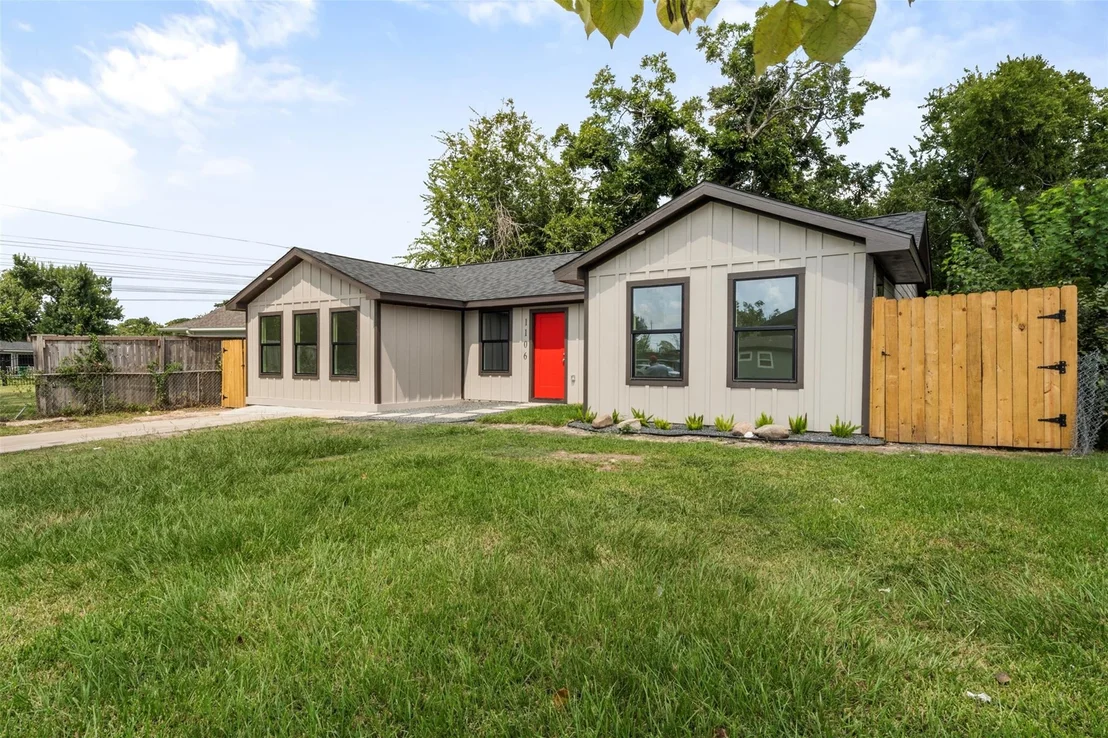 Photo of 1106 W Thomas Avenue