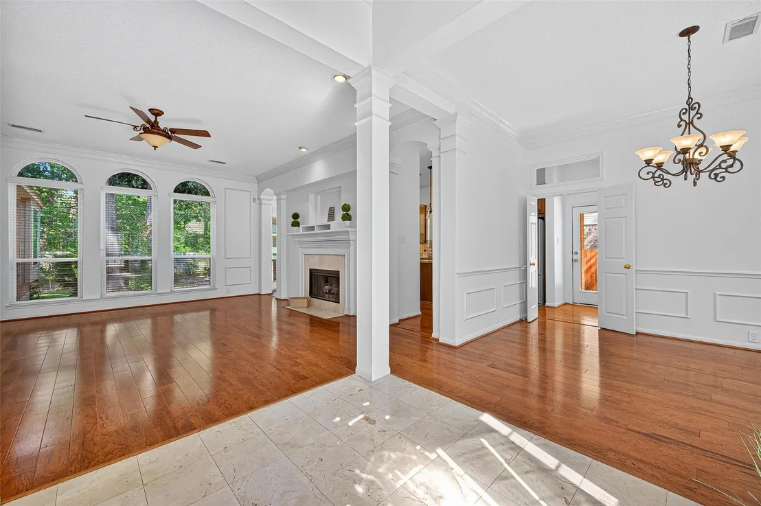 Photo of 151 W Coldbrook Circle