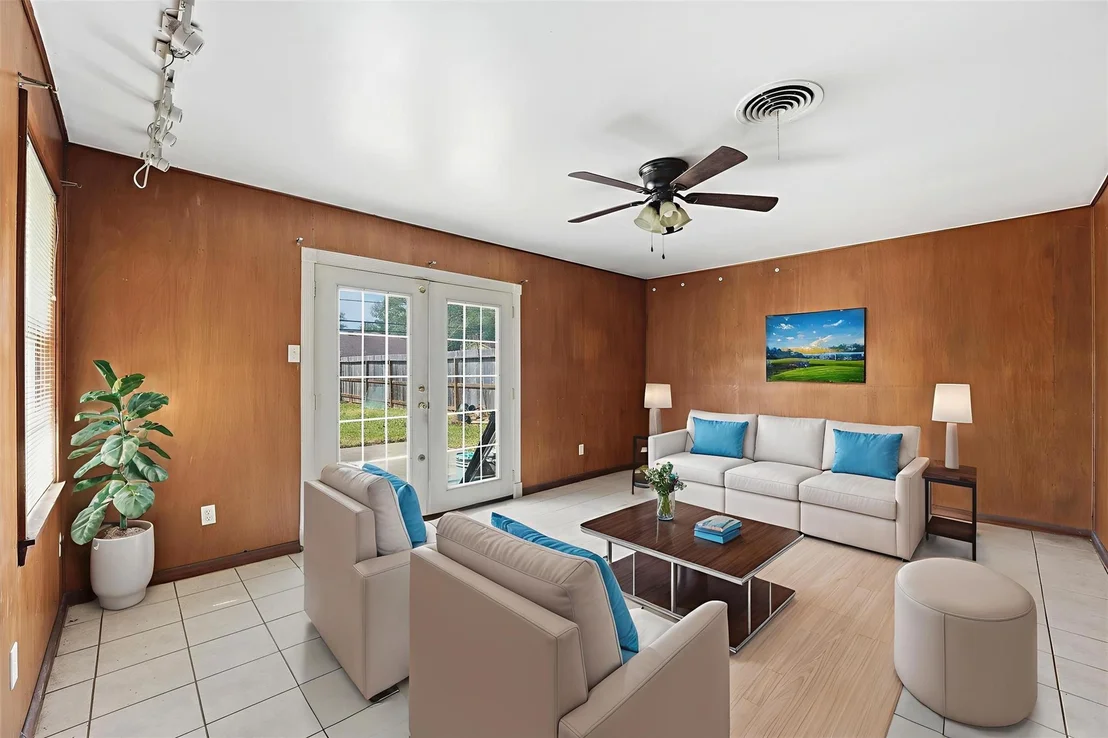 Photo of 11614 Mullins Drive