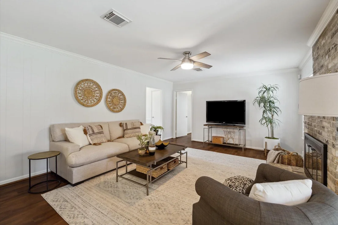 Photo of 2523 Moss Hill Drive