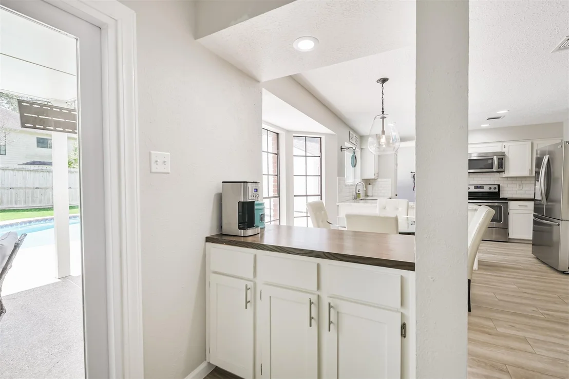 Photo of 2604 Silver Falls Drive