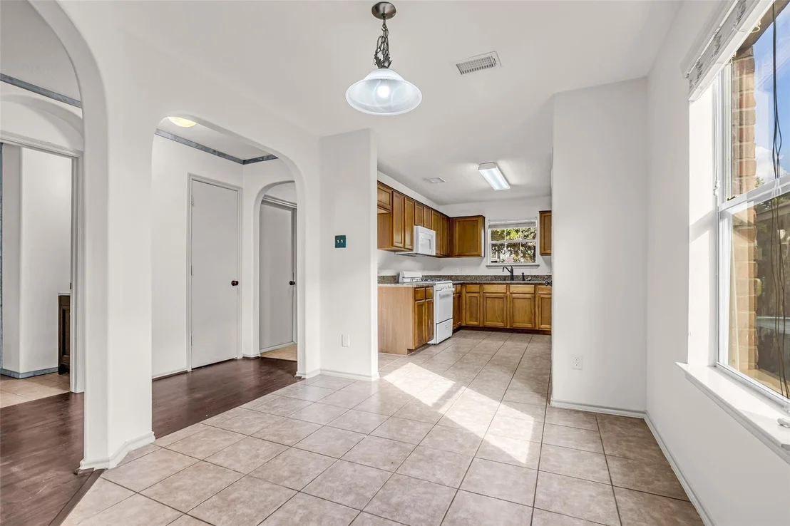 Photo of 9738 Gulfstream Drive
