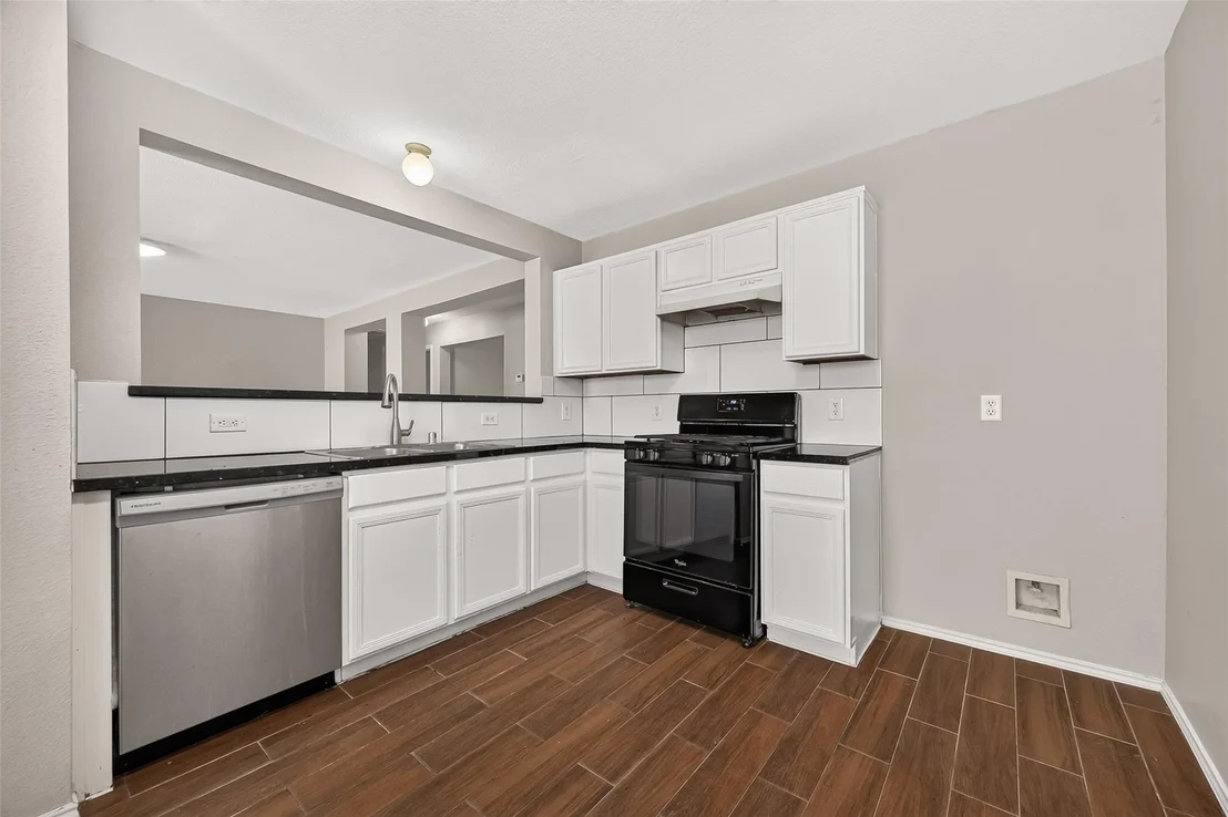 Photo of 12926 Valleygate Lane