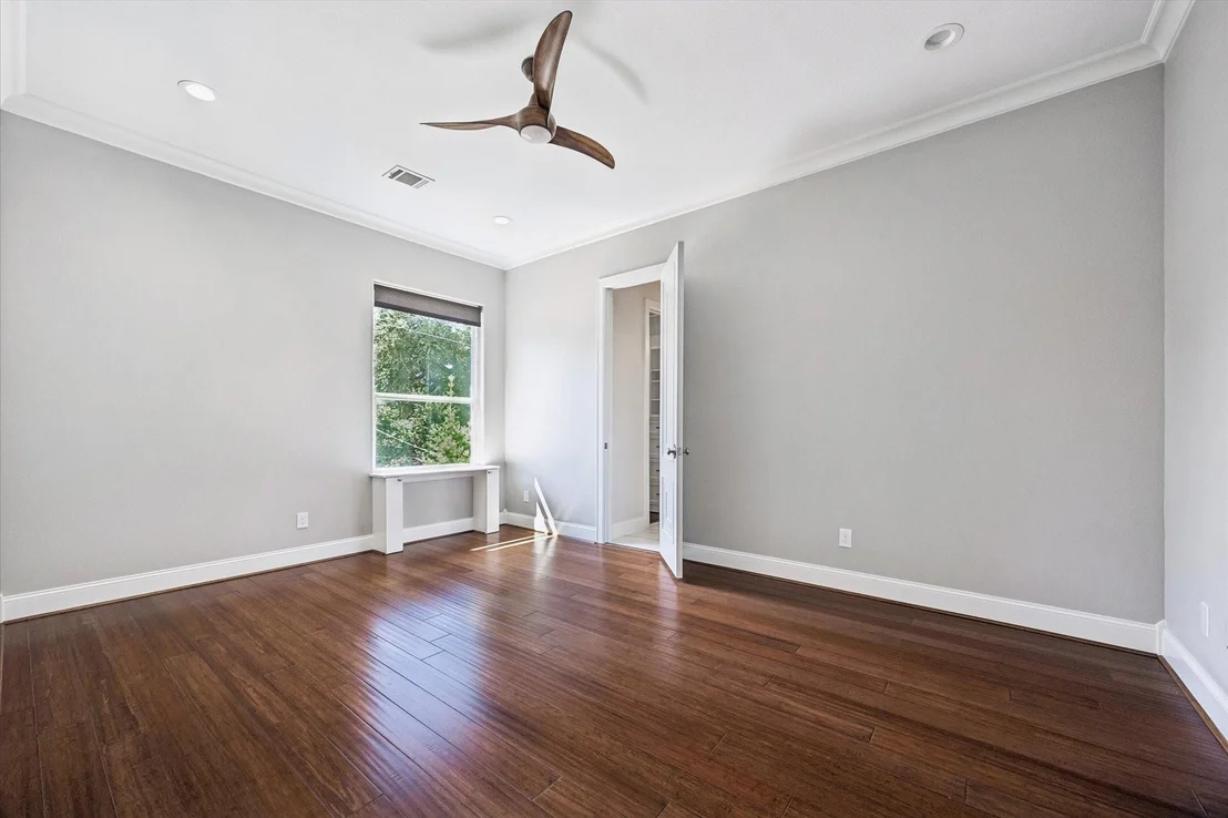 Photo of 9761 Westview Drive