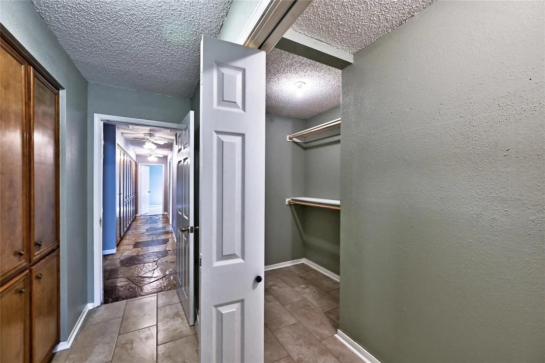 Photo of 15823 Stagecoach Road
