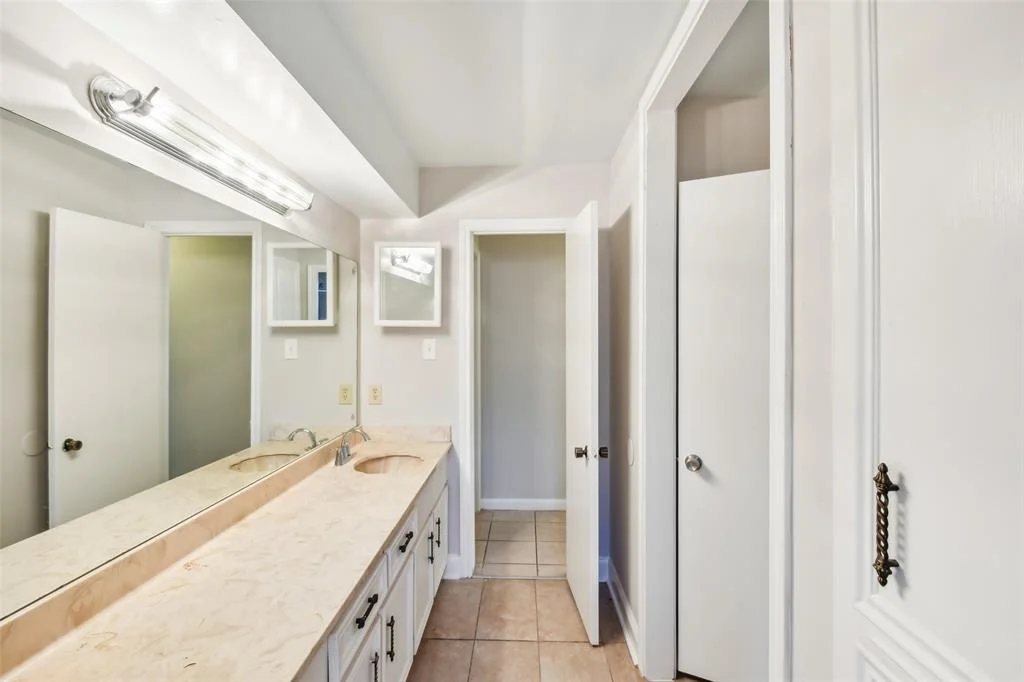 Photo of 5502 Moss Glenn Lane
