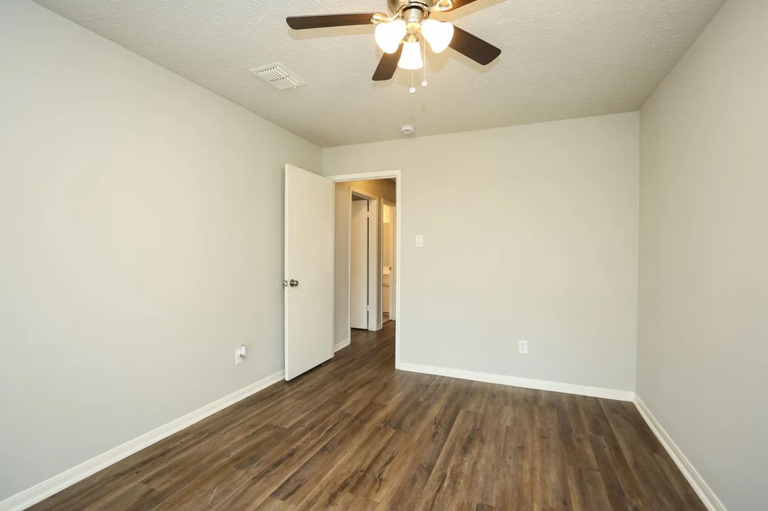 Photo of 815 Park Meadow Drive