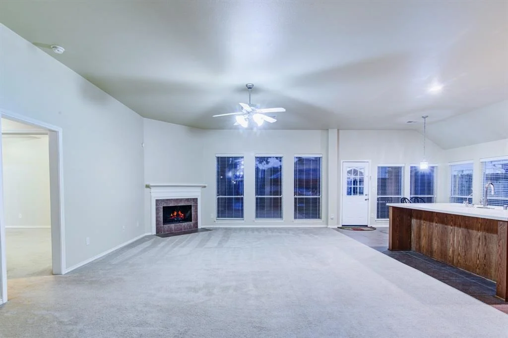 Photo of 421 Laddingford Lane