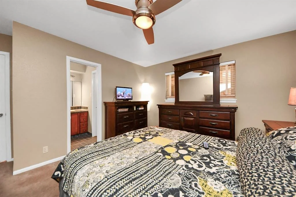 Photo of 20521 Lakeside Drive
