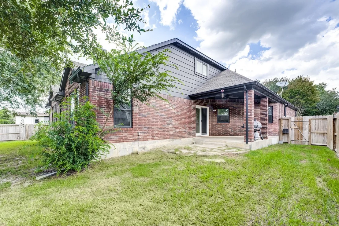 Photo of 1015 Pine Walk Trail