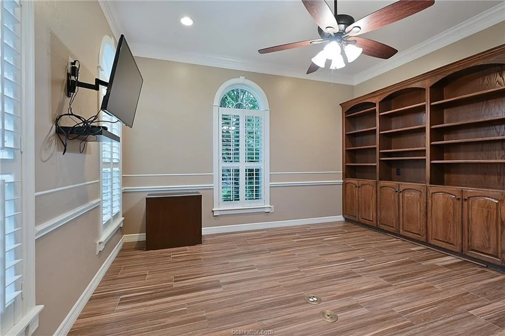 Photo of 4304 Hyde Park Lane