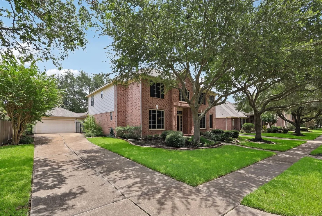 Photo of 4115 Cedar Bend Drive