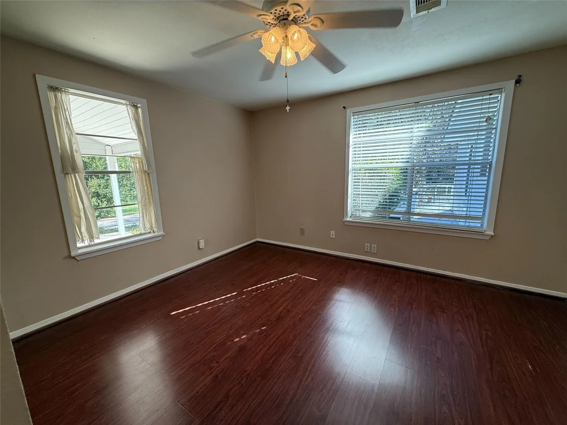 Photo of 13231 Southshore Drive