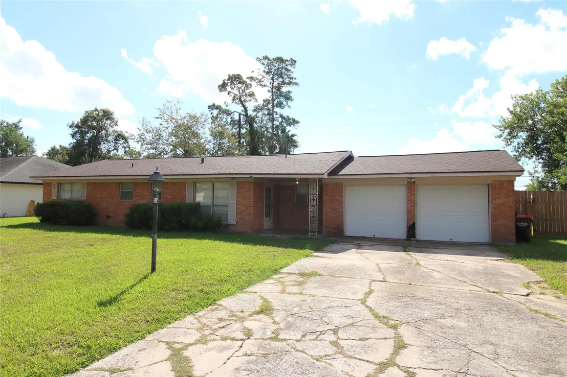 Photo of 111 Staples Drive
