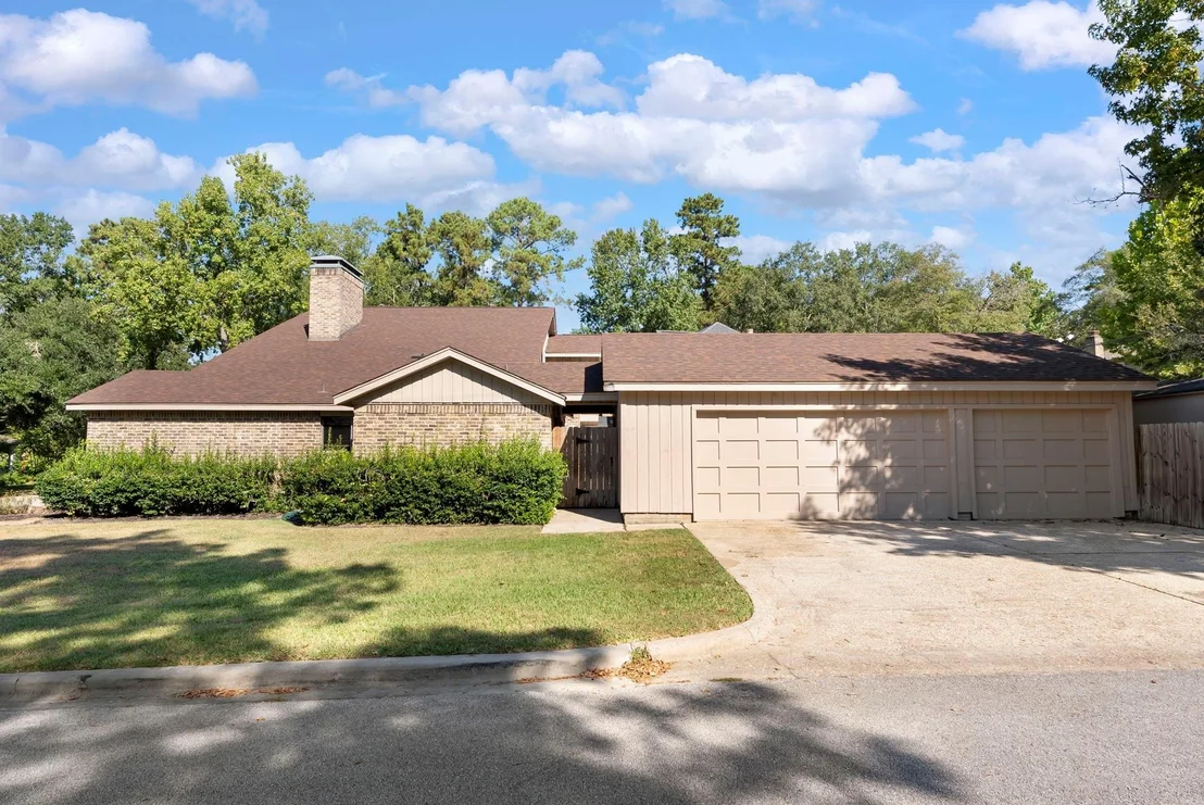 Photo of 217 Virginia Lane