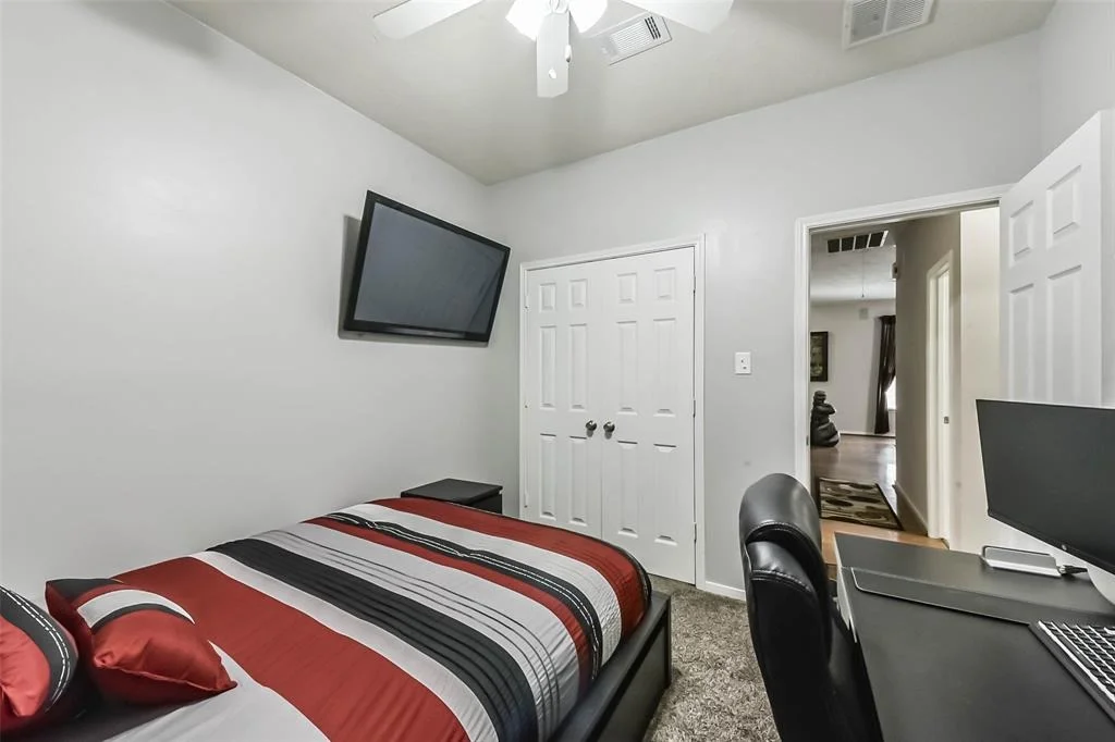 Photo of 902 Parsonfield Court