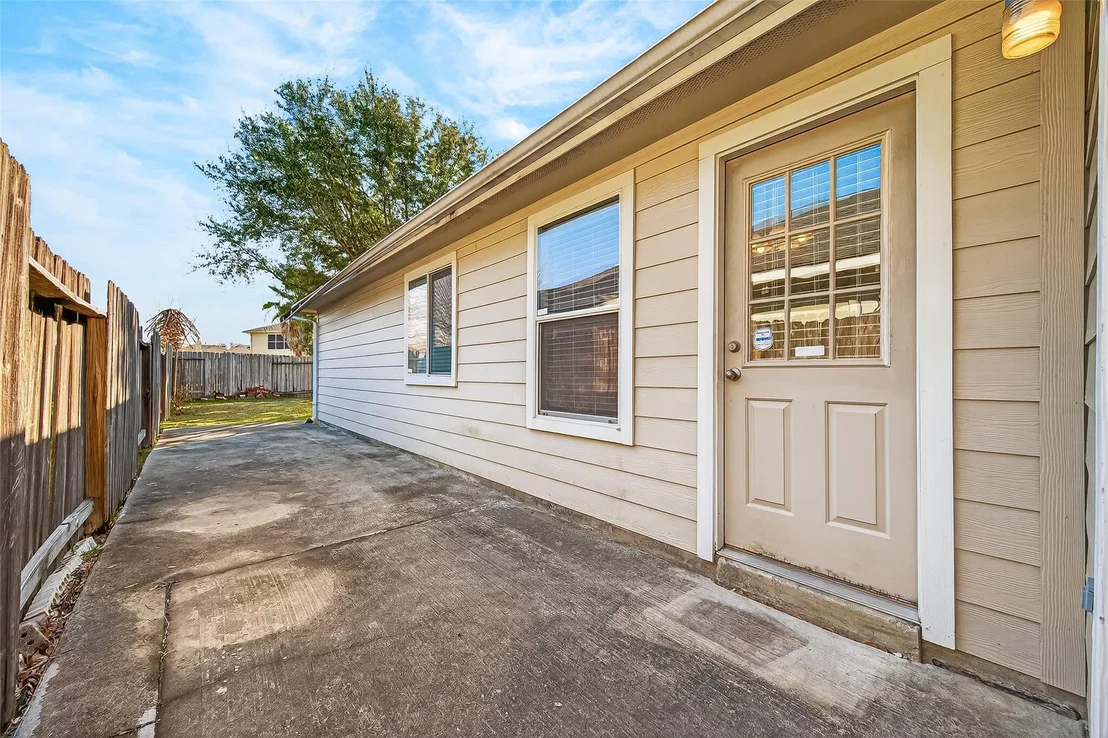 Photo of 11034 Knobbley Oak Court