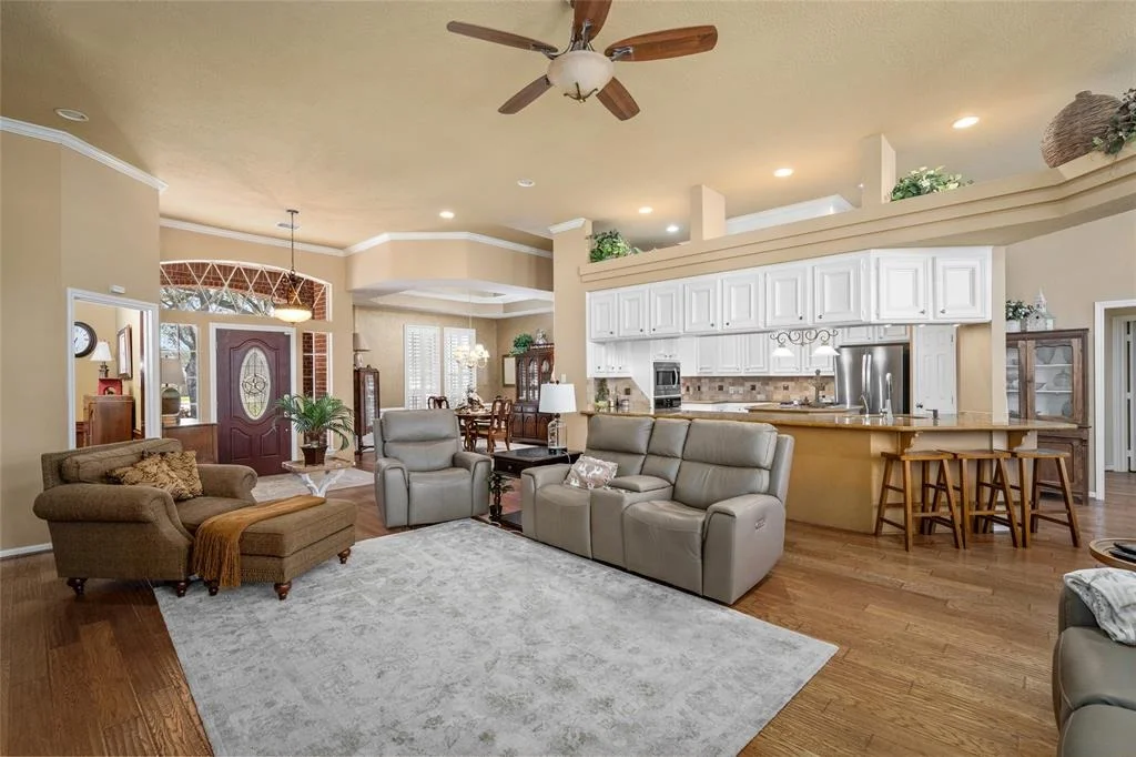 Photo of 5702 Summerfield Lane